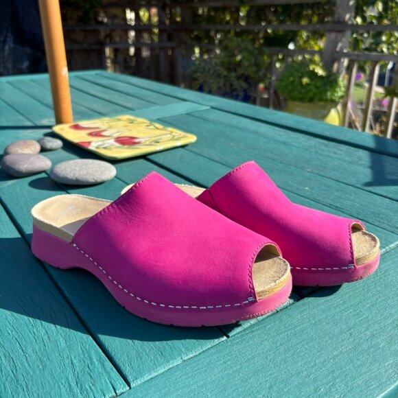 Dansko Shoes - Dansko Ravyn Peep Toe Mule Sandals